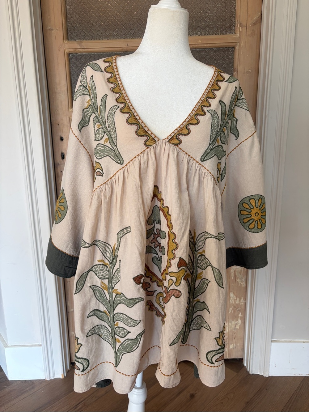 Zara “free people” style Embroidered V-Neck Tunic size L